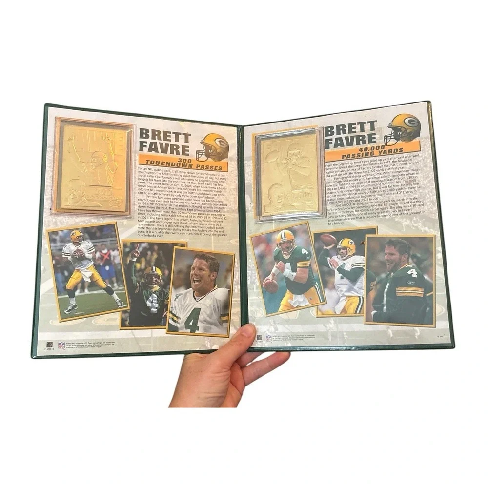 Green Bay Packers Brett Favre 22kt Gold Cards Set with Book Danbury Mint